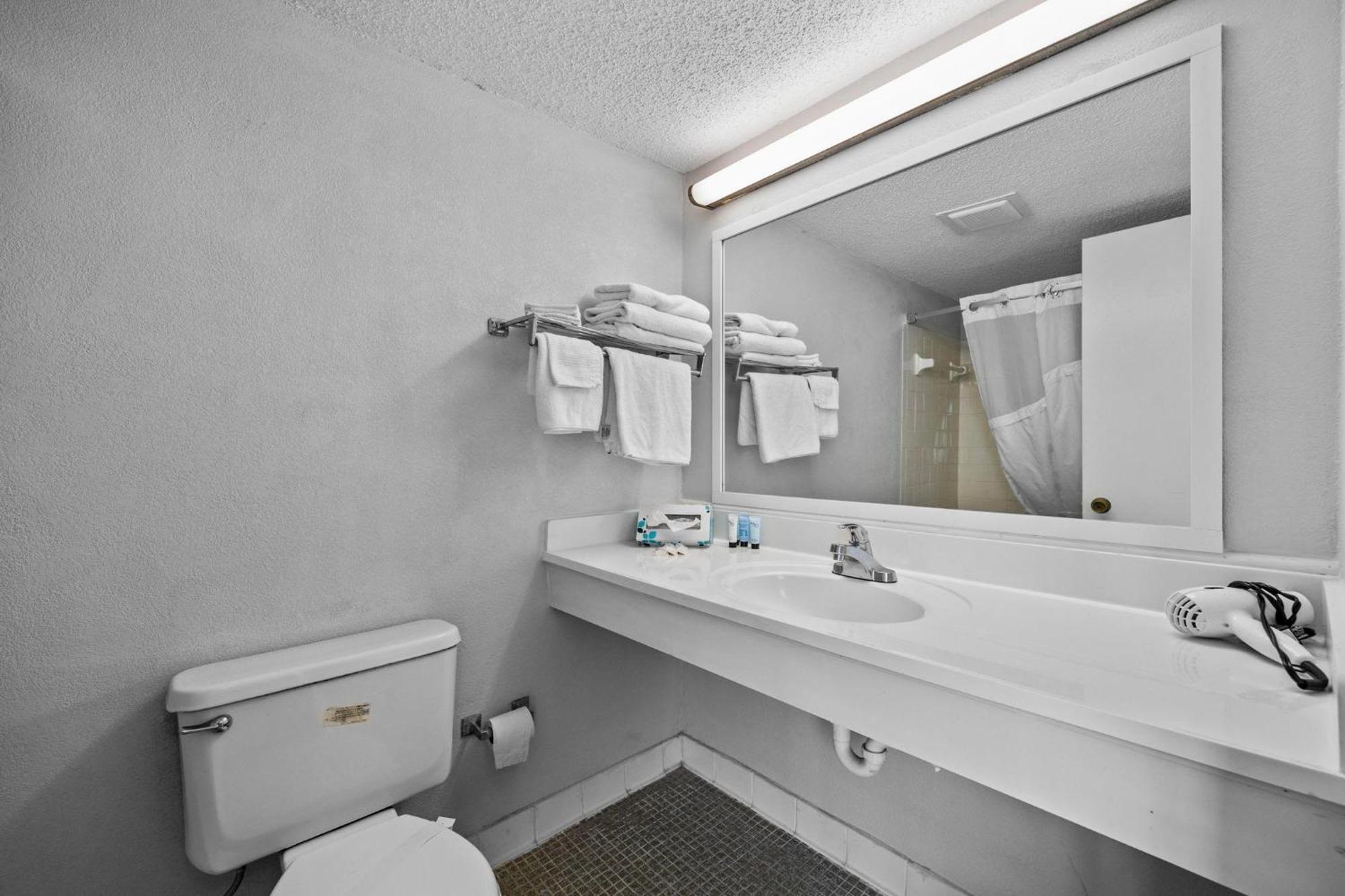 Oasis Hotel North Myrtle Beach Bagian luar foto